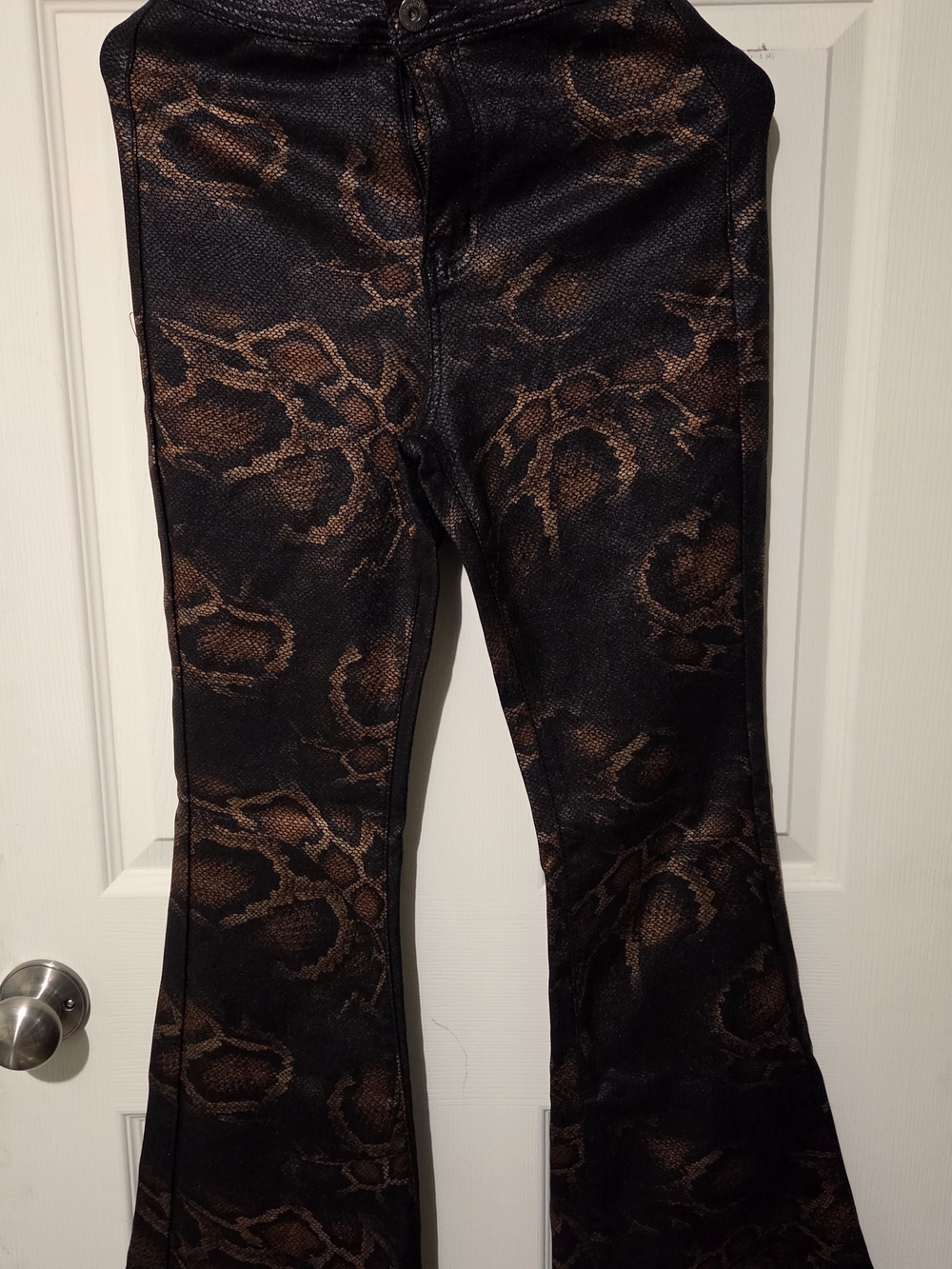 Willow Boutique Snake-Print Flared Women’s Jeans in Black and Brown